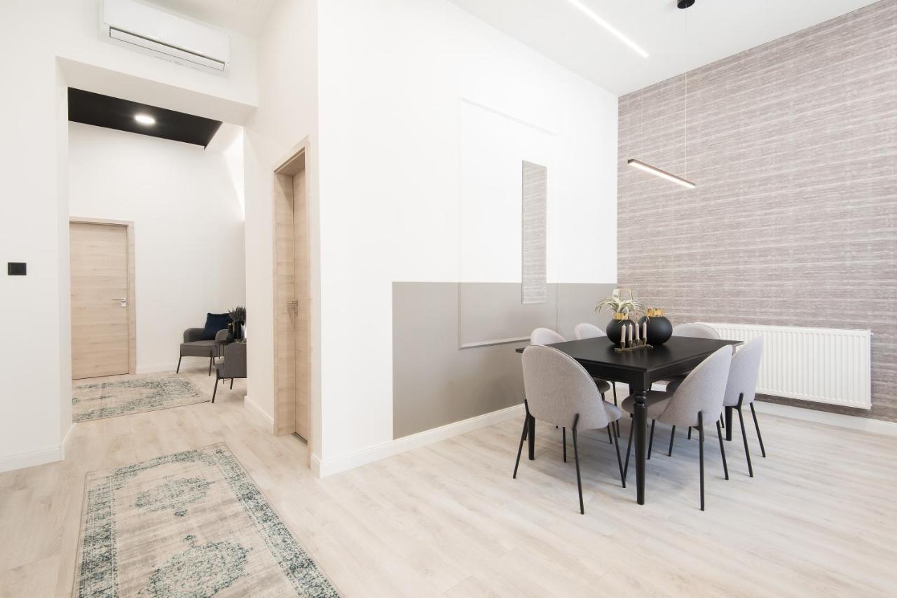 Hollo 3 Bedroom Downtown Apartment Budapest Luaran gambar