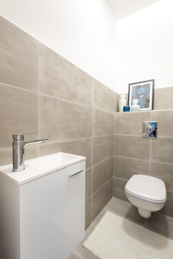 Hollo 3 Bedroom Downtown Apartment Budapest Luaran gambar